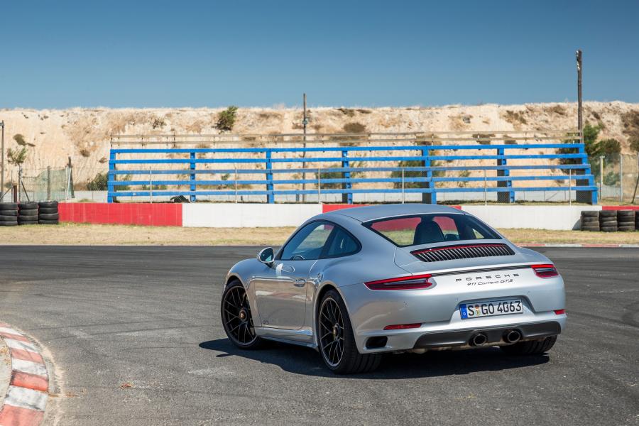  Porsche 911 Carrera GTS Coupe 2017 года  (WW) (фото 25 из 44)